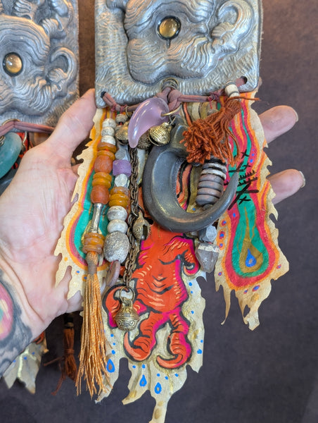 WARDING PAW REAL PEWTER WALL TALISMAN