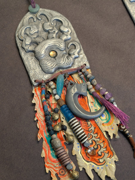 WARDING PAW REAL PEWTER WALL TALISMAN