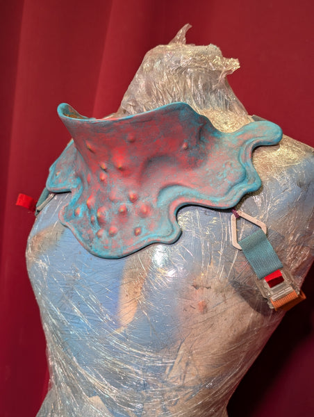 XENO GORGET BLANK ARMOR CAST PREORDER- !!SPIKE VERSION!!  *SHIPS LATE MAY THROUGH JULY*