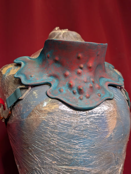 XENO GORGET BLANK ARMOR CAST PREORDER- !!SPIKE VERSION!!  *SHIPS LATE MAY THROUGH JULY*