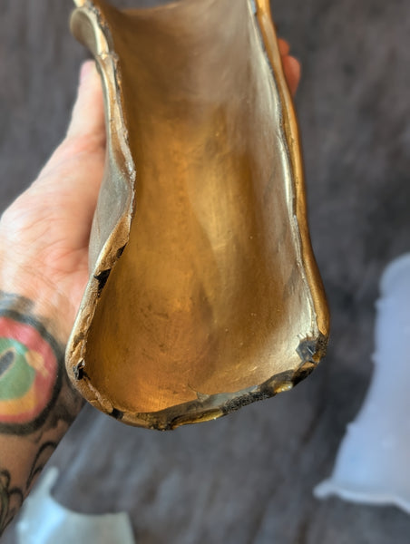 LARGE ALIEN SPIKE BRACER BLANK CAST