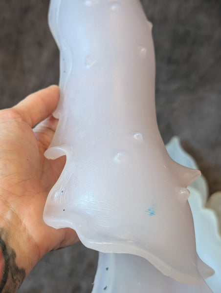 LARGE ALIEN SPIKE BRACER BLANK CAST