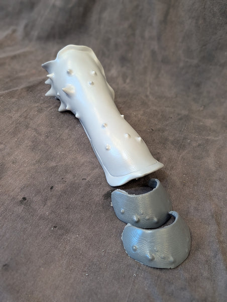 LARGE ALIEN SPIKE BRACER BLANK + HAND GUARDS **PREORDER** SHIPS LATE MAY THROUGH JULY