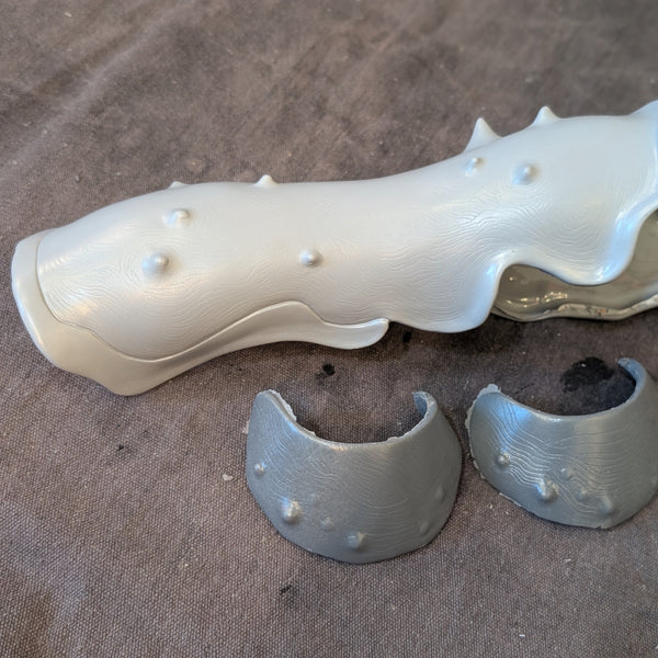 LARGE ALIEN SPIKE BRACER BLANK + HAND GUARDS **PREORDER** SHIPS LATE MAY THROUGH JULY