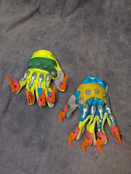 SHITTY KITTY GEAR RELIC SET