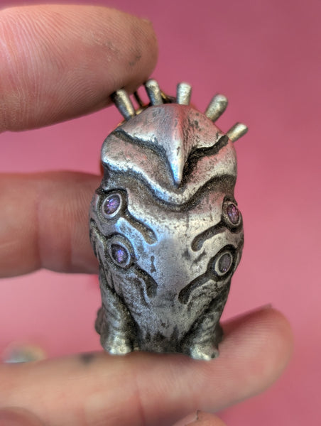 TOKEN OF **UNKNOWN PRONUNCIATION** ACOLYTE- PEWTER METAL- HANGING CHARM