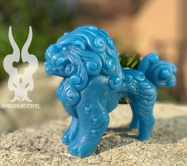 FOO DOG BLEP- PEACOCK BLUE / GLOW IN THE DARK