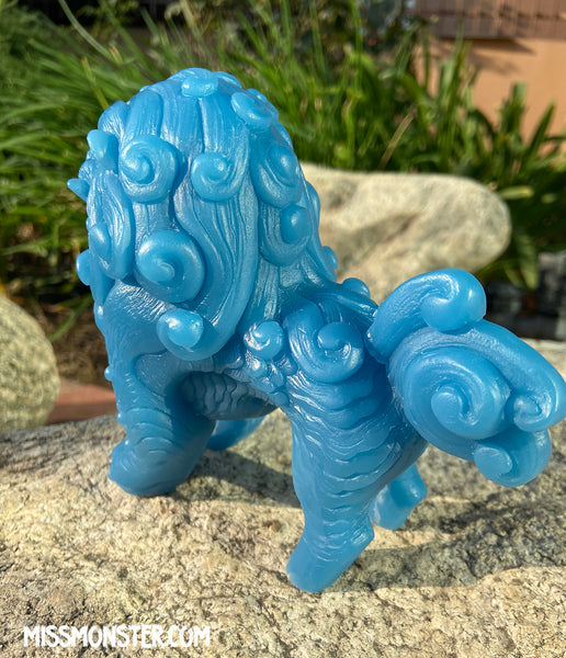 FOO DOG BLEP- PEACOCK BLUE / GLOW IN THE DARK