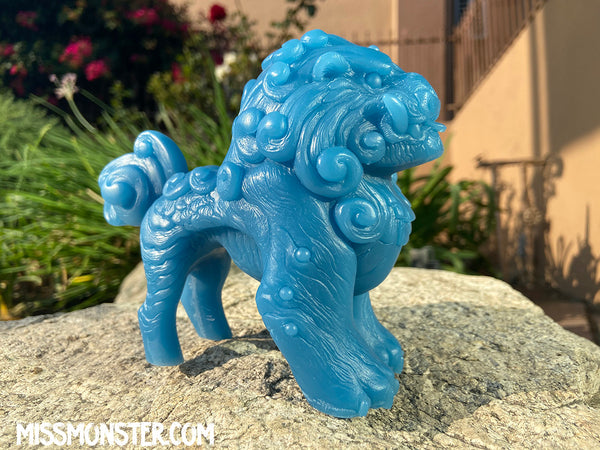 FOO DOG BLEP- PEACOCK BLUE / GLOW IN THE DARK