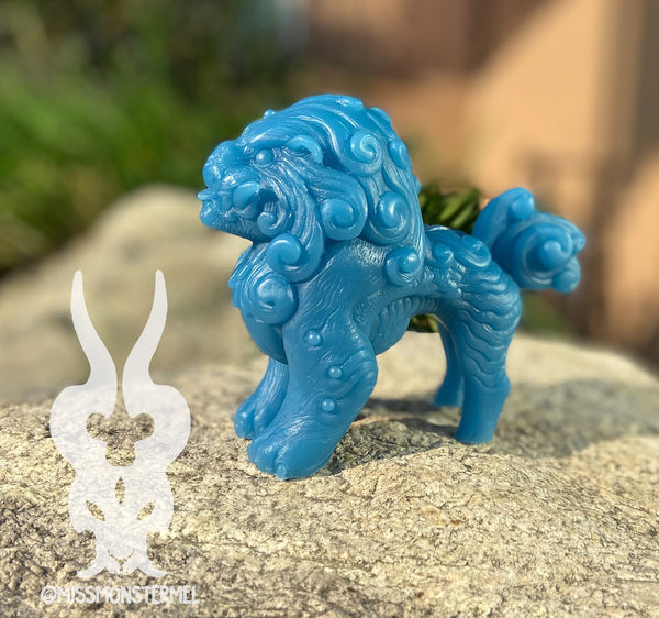 FOO DOG BLEP- PEACOCK BLUE / GLOW IN THE DARK