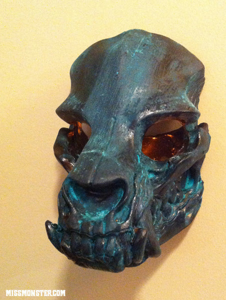 SKULL BEAST TEA LIGHT SCONCE