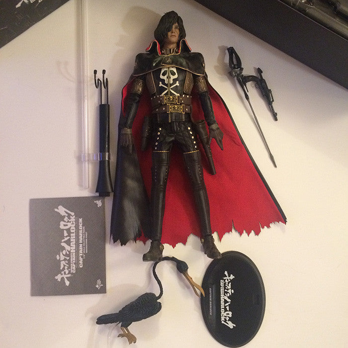 CAPTAIN HARLOCK HOT TOYS 1/6 FIGURE