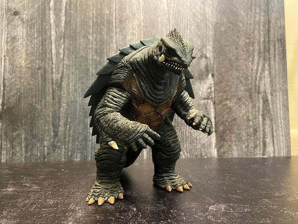 GAMERA VINYL FIGURE BANDAI 2005