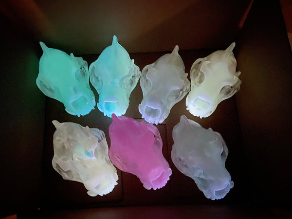 SPIRIT HOUSE GLOW IN THE DARK CRYSTAL SKULL