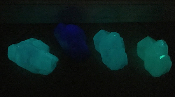 CAST URETHANE GLOW IN THE DARK CRYSTAL- SMALL ( BLUE + GREEN)