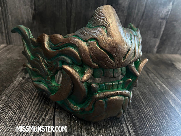 SNARL HALF MASK- ANTIQUE BRONZE