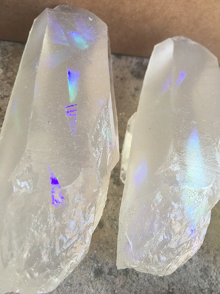 GARDEN CRYSTAL- CAST URETHANE GLOW IN THE DARK- IRIDESCENTS (GHOST PURPLE)