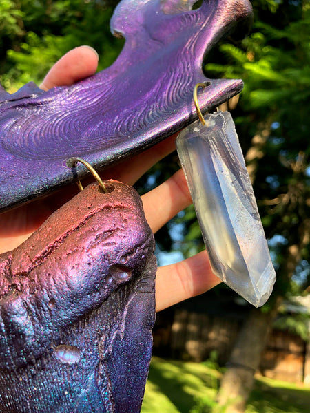 DUST BEAST FANTASY NECKLACE- PURPLE/RED/GREEN COLORSHIFT WITH SHARK TOOTH