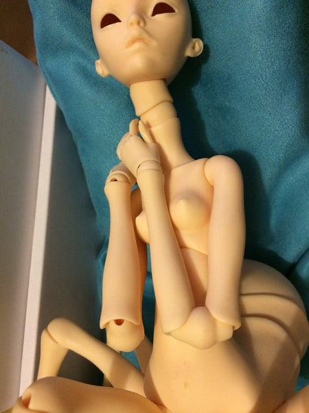 DOLL CHATEAU ELIZABETH- BLANK, PINK SKIN