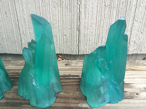 CAST CRYSTAL LIGHT- TEAL SPIKE