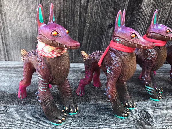 CRAGNOG CAST FIGURE- PURPLE IRIDESCENT