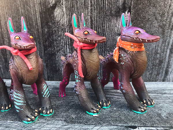 CRAGNOG CAST FIGURE- PURPLE IRIDESCENT