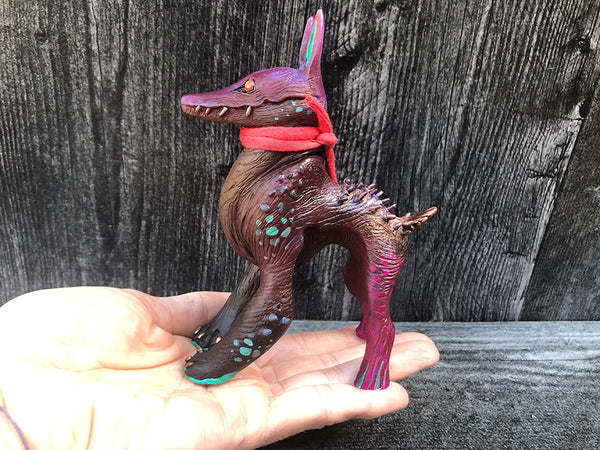 CRAGNOG CAST FIGURE- PURPLE IRIDESCENT