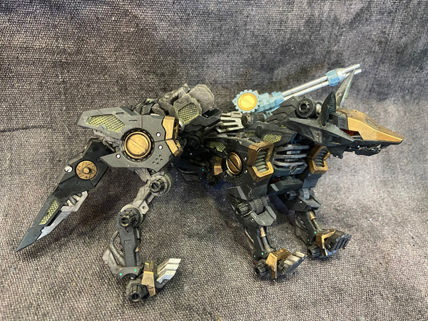 ZOIDS WOLF MODEL KIT