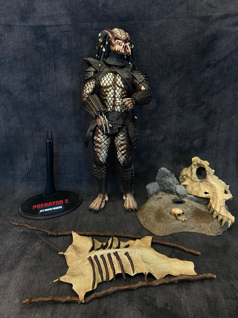 Movie Masterpiece Predator 2 City Hunter Predator Figure 1/6