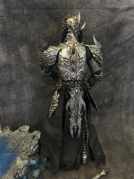 DARK CROWN TOYS 1/6 SOUL HUNTER FIGURE