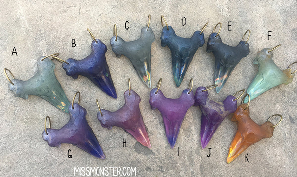 GLOW IN THE DARK URETHANE FOSSIL SHARK TOOTH PENDANT