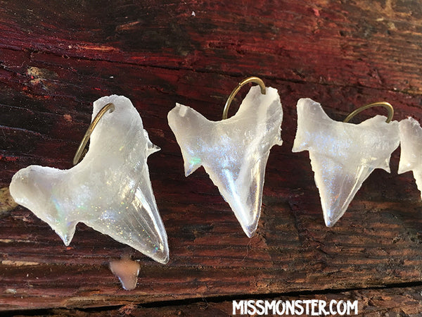 GLOW IN THE DARK URETHANE FOSSIL SHARK TOOTH PENDANT- SMALL