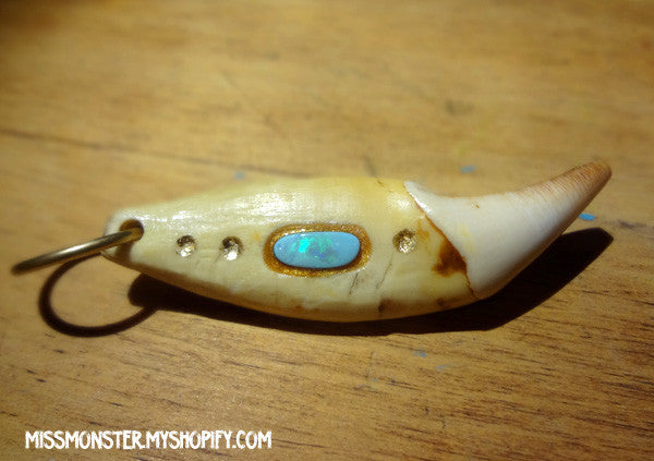 OPAL AND GOLD LEAF BEAR TOOTH