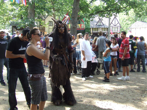 COSTUME HOOVES
