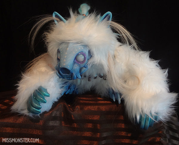 FORMIGNY THE FROST GOLEM DOLL