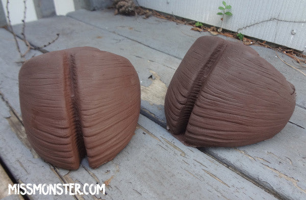 COSTUME HOOVES