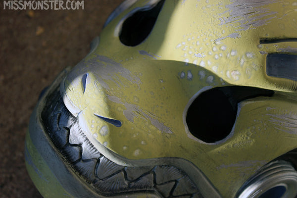 MILITARY GREEN BATLE DAMAGED ROBO FOX MASK