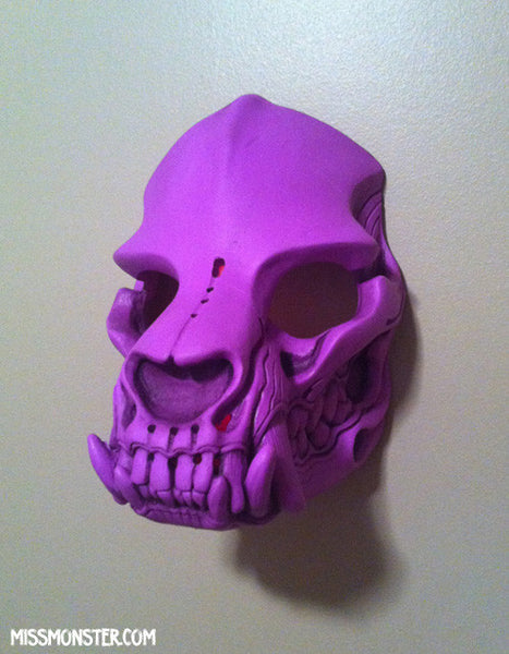 SKULL BEAST WALL LIGHT- PURPLE UV