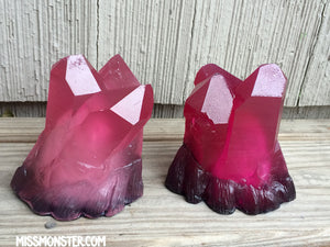 CAST CRYSTAL LIGHT- QUARTZ CLUSTER-GLOW IN THE DARK