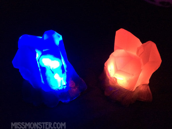 CAST CRYSTAL LIGHT- QUARTZ CLUSTER-GLOW IN THE DARK