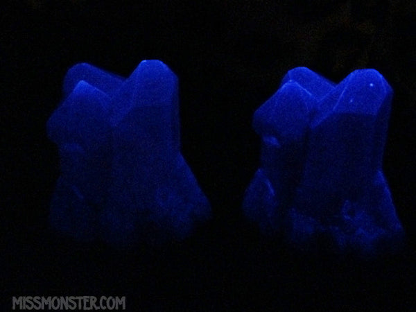 CAST CRYSTAL LIGHT- QUARTZ CLUSTER-GLOW IN THE DARK
