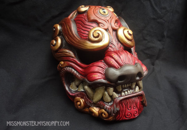 DELUXE PAINTED RED KOMAINU MASK