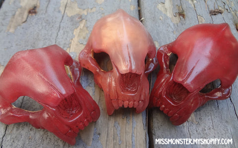 BJD SABERTOOTH SKULL MASK- BONE OR GOLD RED